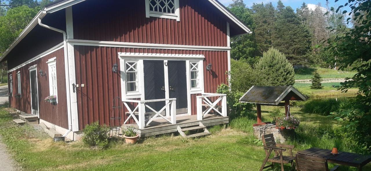Leipyoelin Tila Bed & Breakfast Pernio Exterior photo